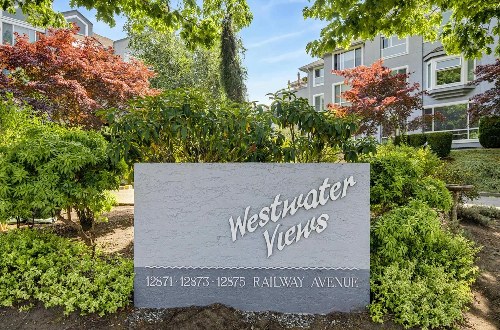Condo for sale at 333 12875 Railway Avenue Richmond British Columbia - MLS: R3158403