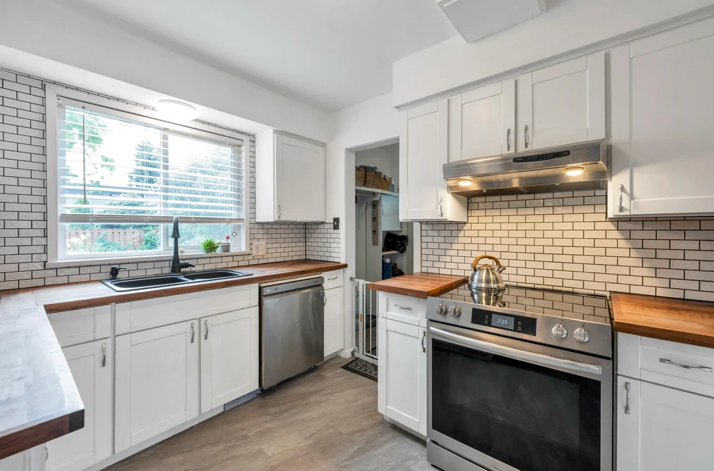 33318 HOLLAND AVENUE, Abbotsford BC V2S 1E9, Abbotsford BC — Residential for Sale - Photo 4