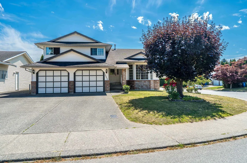 3332 HEDLEY STREET, Abbotsford BC V2T 5C4, Abbotsford BC — Residential for Sale - Photo 2