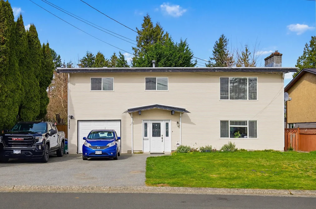 House for sale at 33359 Whidden Avenue Mission British Columbia - MLS: R3102565