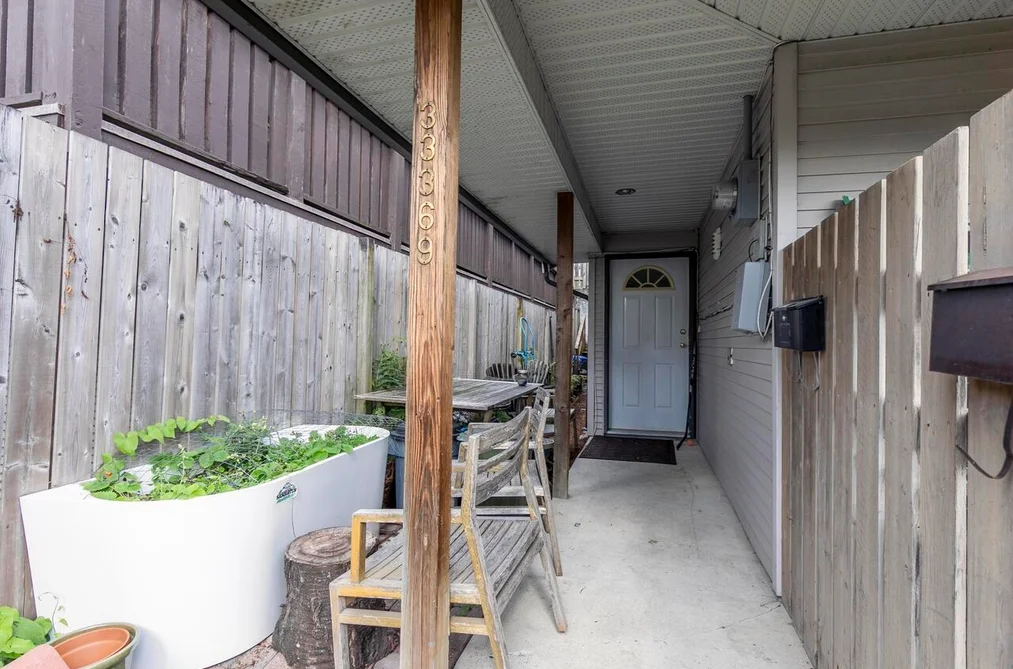 33369 3RD AVENUE, Mission BC V2V 1P1, Mission BC — Residential for Sale - Photo 4
