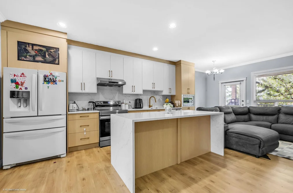 33370 KIRK AVENUE, Abbotsford BC V2S 8P8, Abbotsford BC — Residential for Sale — Photo 8 of 35