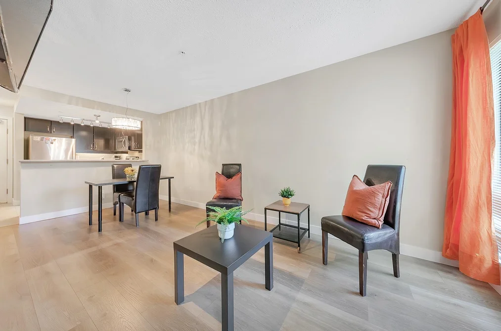 Condo for sale at 334 10838 City Parkway Surrey British Columbia - MLS: R3133928