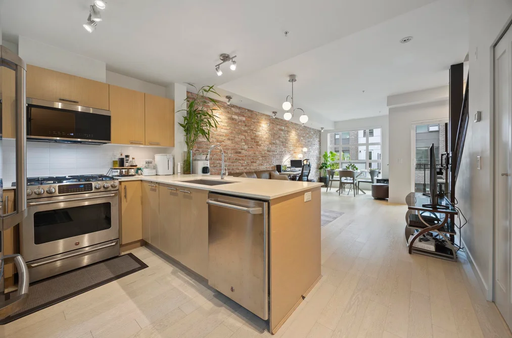95 Moody St Unit 334, Port Moody, BC - MLS: R3172532