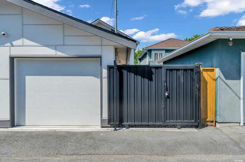 3342 E 24TH AVENUE, Vancouver, BC — Residential for Sale — Photo 32 of 38