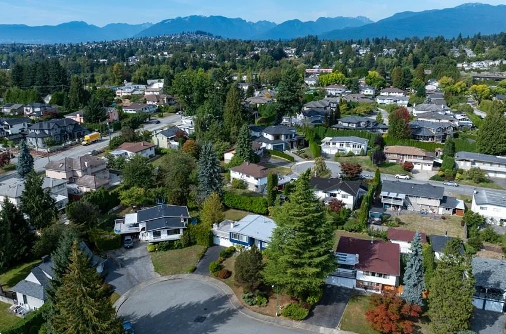 3345 CARDINAL DRIVE, Burnaby BC V5A 2T7, Burnaby BC — Residential for Sale - Photo 5