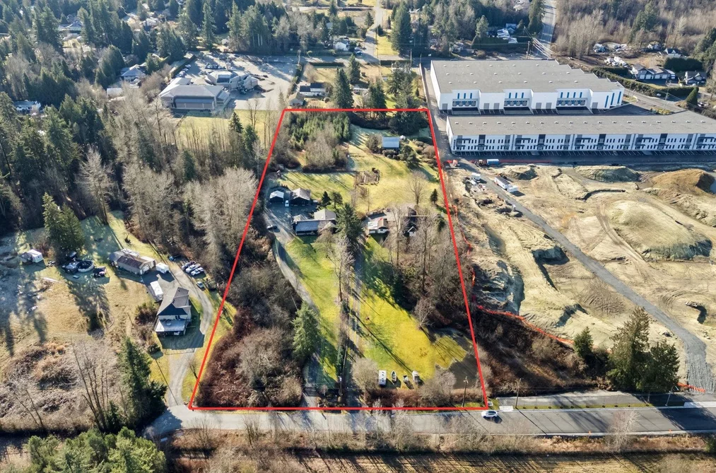 33496 IHLES AVENUE, Mission BC V2V 6Y1, Mission BC — Residential for Sale - Photo 2