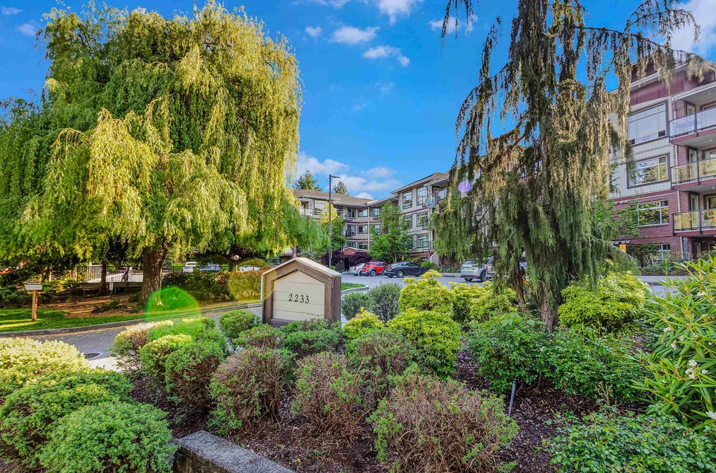 Condo for sale at 335 2233 Mckenzie Road Abbotsford British Columbia - MLS: R3134715