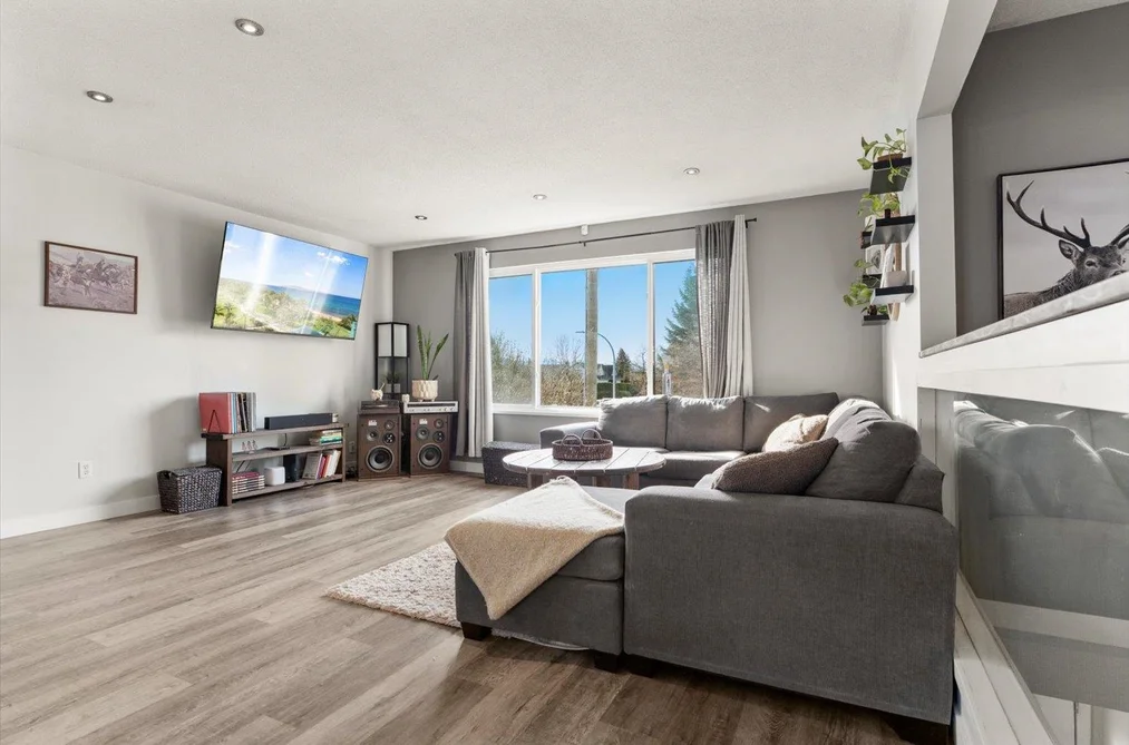 33531 7TH AVENUE, Mission BC V2V 2E8, Mission BC — Residential for Sale - Photo 4