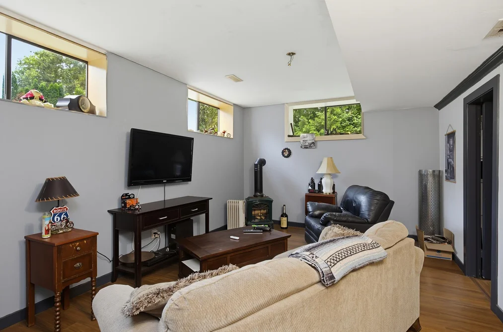 33539 DEWDNEY TRUNK ROAD, Mission BC V2V 6Y3, Mission BC — Residential for Sale — Photo 16 of 36