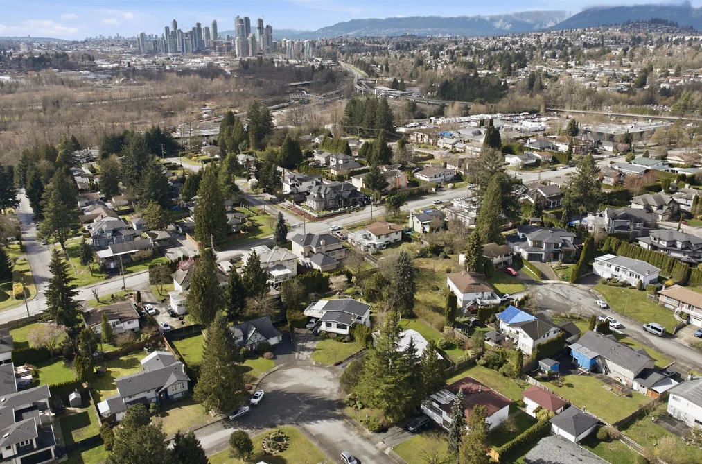 3355 CARDINAL DRIVE, Burnaby BC V5A 2T7, Burnaby BC — Residential for Sale - Photo 4