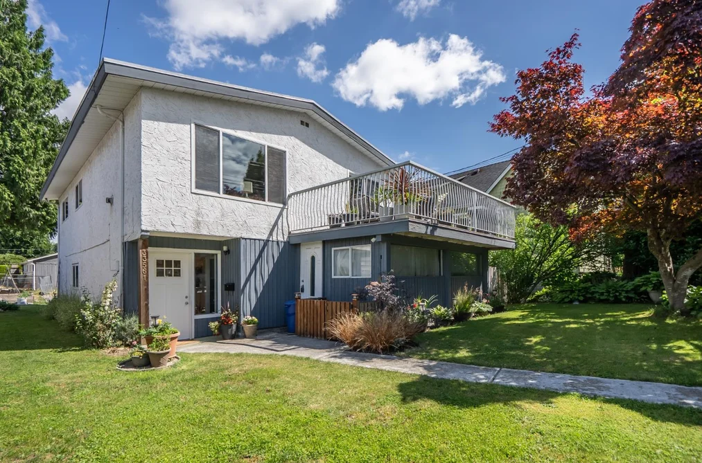 House for sale at 33561 7 Avenue Mission British Columbia - MLS: R3138527