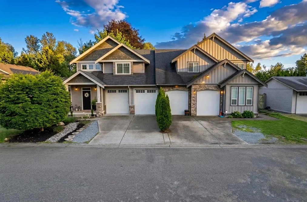 Townhouse for sale at 33592 2nd Avenue Mission British Columbia - MLS: R3150674