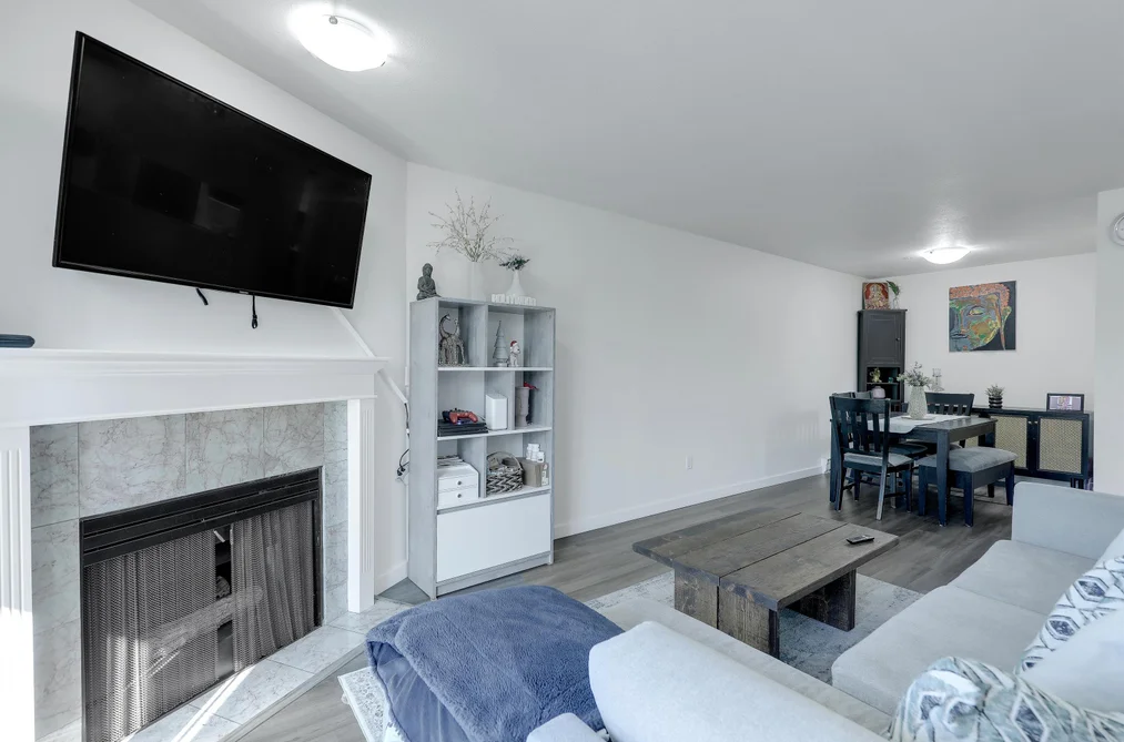 336 32830 GEORGE FERGUSON WAY, Abbotsford BC V2S 7K1, Abbotsford BC — Residential for Sale - Photo 4