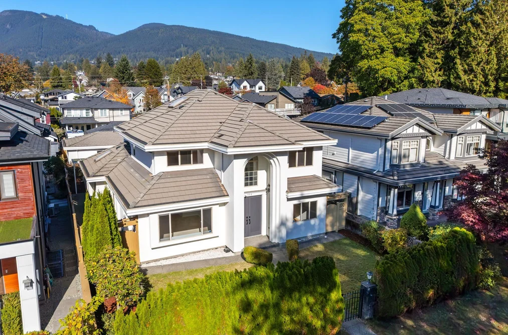 336 W 19th St, North Vancouver, BC - MLS: R3174790