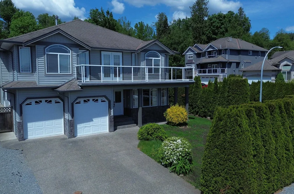 33601 12 AVENUE, Mission BC V2V 7B4, Mission BC — Residential for Sale - Photo 2
