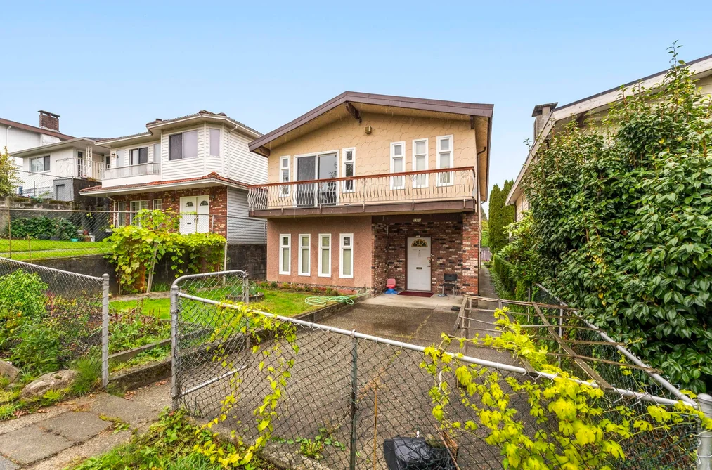 House for sale at 3361 William Street Vancouver British Columbia - MLS: R3111723
