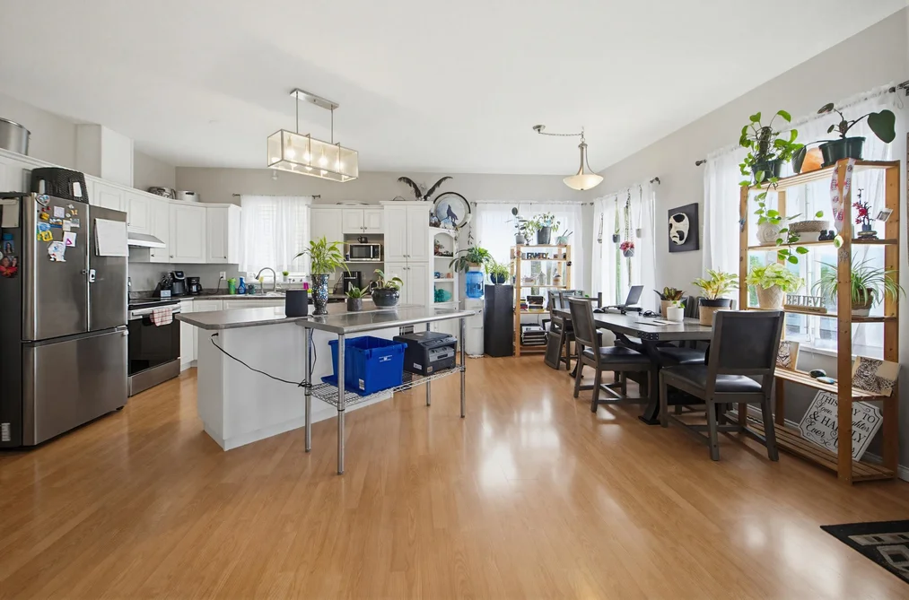 33614 3 AVENUE, Mission BC V2V 1P6, Mission BC — Residential for Sale - Photo 2