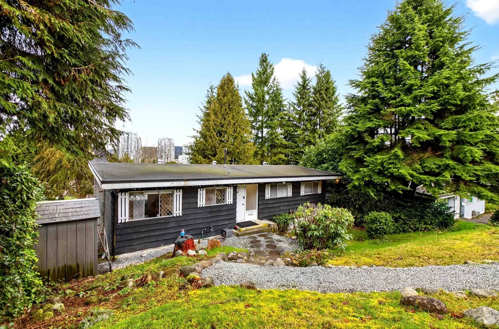 House for sale at 3362 Viewmount Drive Port Moody British Columbia - MLS: R3093208