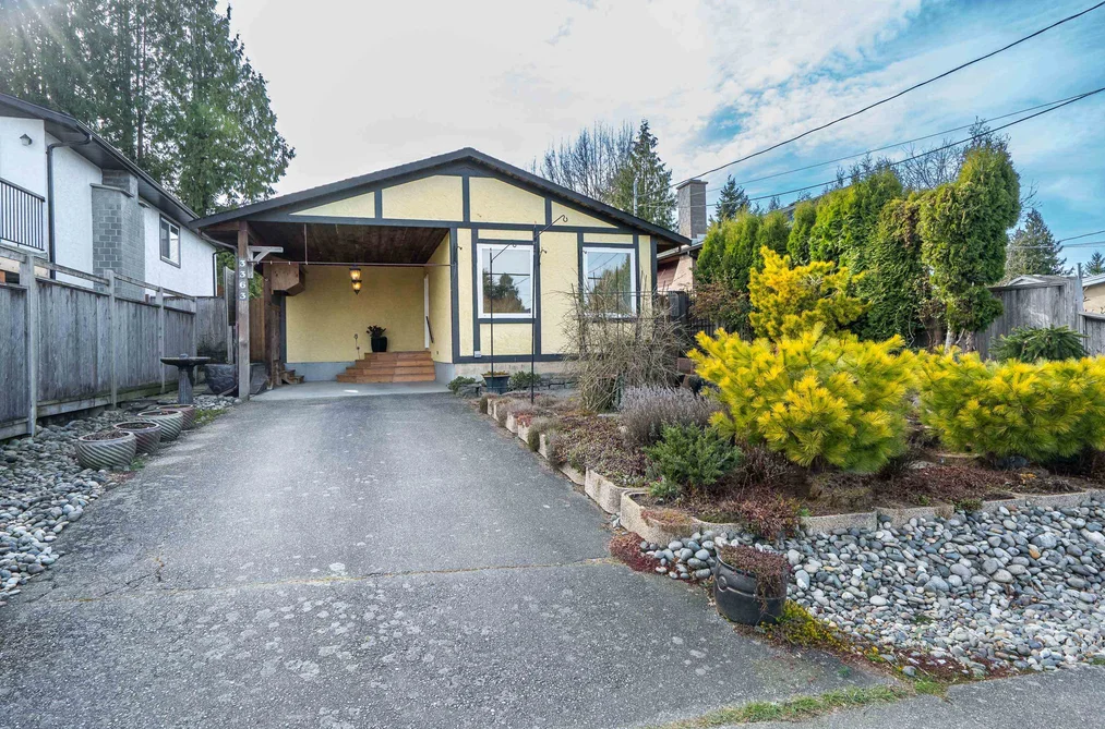 House for sale at 3363 271a Street Langley British Columbia - MLS: R3106000