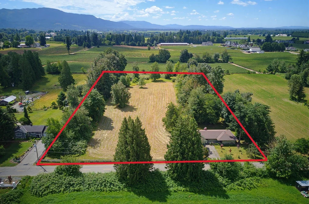House for sale at 33750 Mcconnell Road Abbotsford British Columbia - MLS: R3138900