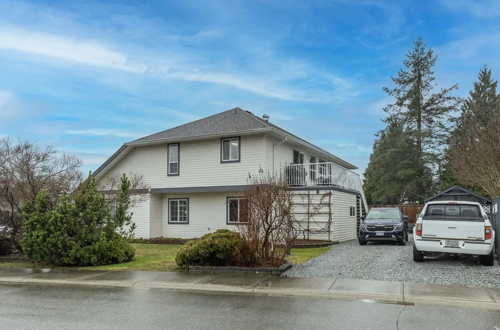 33753 BEST AVENUE, Mission BC V2V 7A4, Mission BC — Residential for Sale - Photo 2