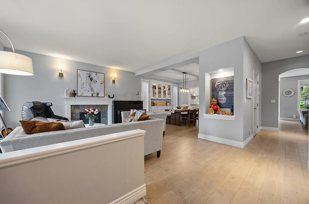3376 PLATEAU BOULEVARD, Coquitlam BC V3E 3R3, Coquitlam BC — Residential for Sale - Photo 2