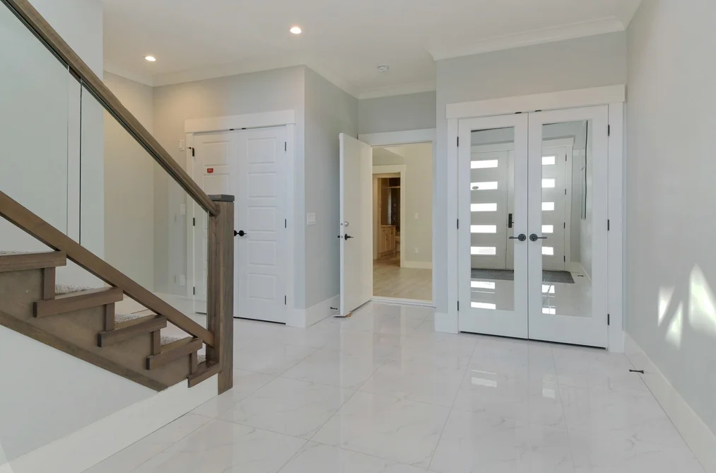 33797 KNIGHT AVENUE, Mission, BC — Residential for Sale - Photo 2