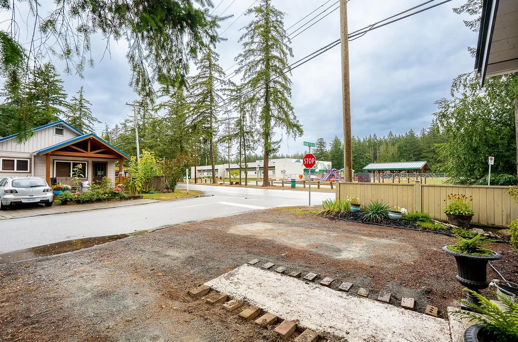 338 BALSAM STREET, Cultus Lake BC V2R 4Y8, Cultus Lake BC — Residential for Sale - Photo 4