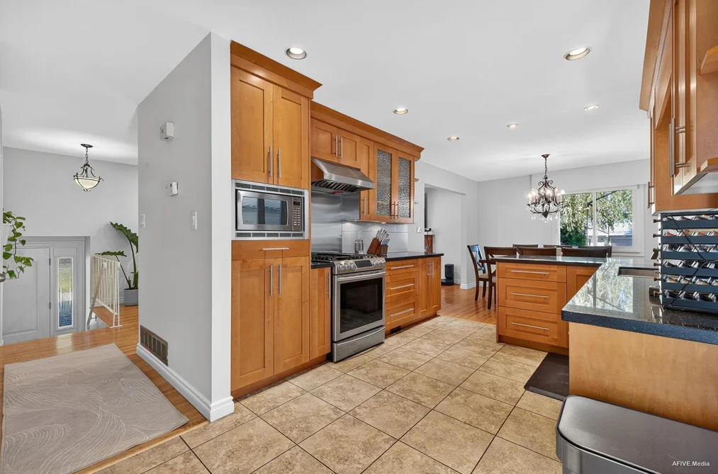 3380 GLASGOW STREET, Port Coquitlam, BC — Residential for Sale — Photo 15 of 36