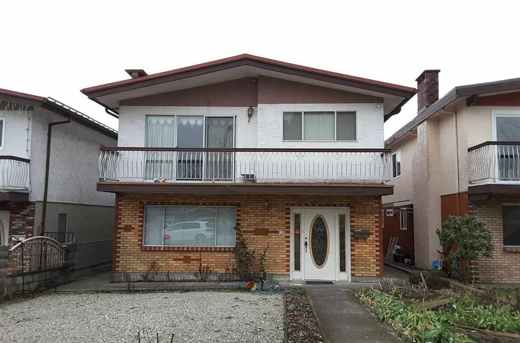 House for sale at 3386 Queens Avenue Vancouver British Columbia - MLS: R3113036