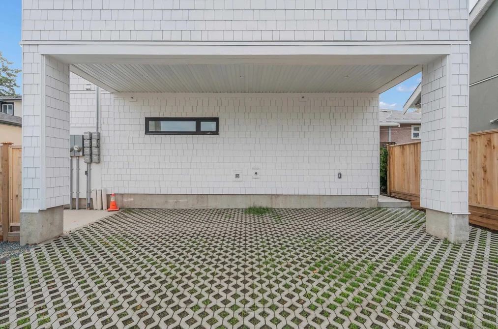 3389 Price Street, Vancouver, BC - Half Duplex for Sale - Photo 3 of 4