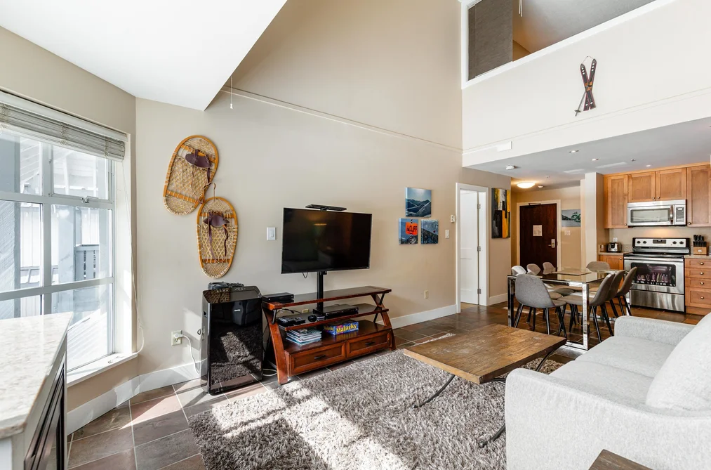 339 4573 CHATEAU BOULEVARD, Whistler BC V8E 0Z5, Whistler BC — Residential for Sale - Photo 4