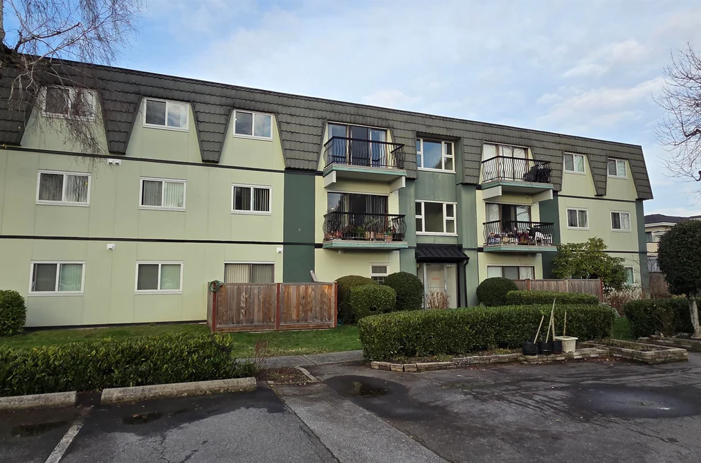Condo for sale at 339 8091 Ryan Road Richmond British Columbia - MLS: R3084723