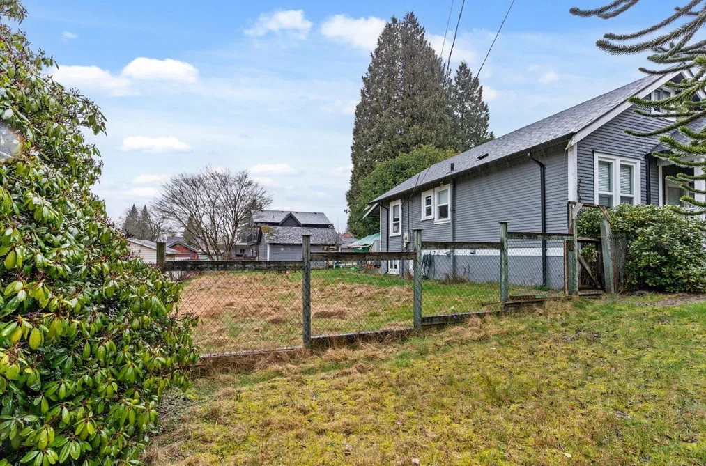 33913 PINE STREET, Abbotsford BC V2S 2P4, Abbotsford BC — Residential for Sale - Photo 4