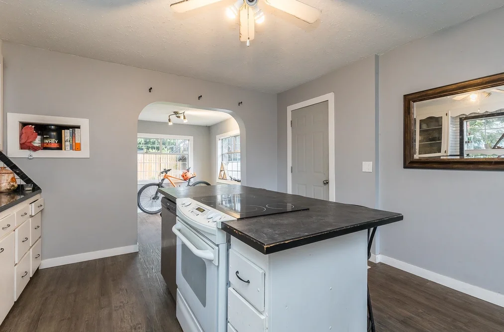 33944 MCCRIMMON DRIVE, Abbotsford BC V2T 2V3, Abbotsford BC — Residential for Sale - Photo 6