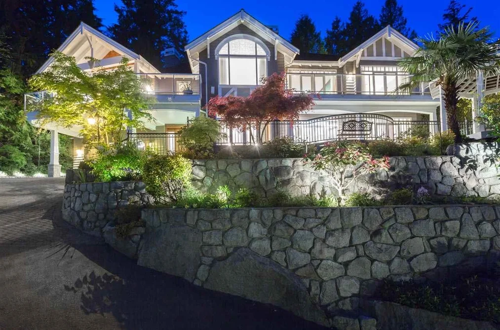House for sale at 3395 Thompson Crescent West Vancouver British Columbia - MLS: R3106965