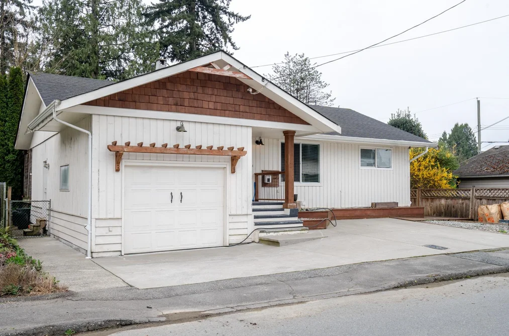 33986 WALNUT AVENUE, Abbotsford BC V2S 2S5, Abbotsford BC — Residential for Sale - Photo 2