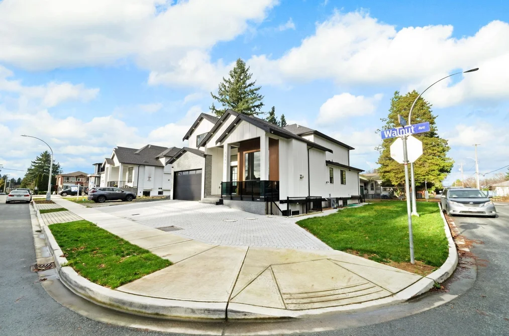 House for sale at 33995 Walnut Avenue Abbotsford British Columbia - MLS: R3112404