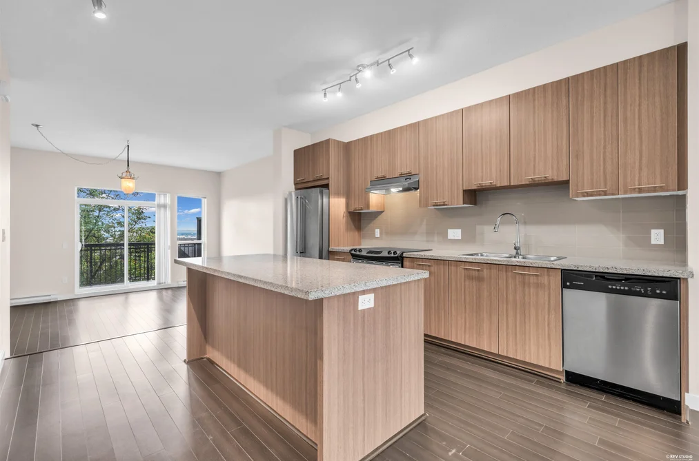 34 1305 SOBALL STREET, Coquitlam BC V3E 0E8, Coquitlam BC — Residential for Sale — Photo 8 of 28