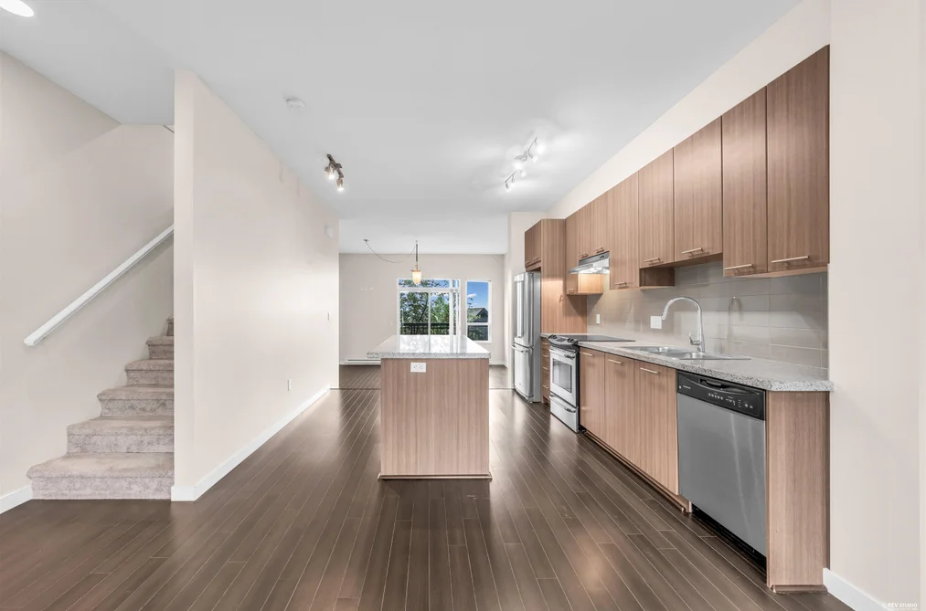 34 1305 SOBALL STREET, Coquitlam BC V3E 0E8, Coquitlam BC — Residential for Sale — Photo 9 of 28
