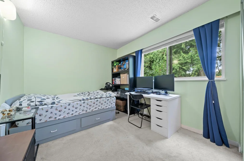 34-2719 St. Michael Street, Port Coquitlam, BC - Townhouse for Sale - Photo 11 of 24 34-2719 St. Michael Street, Port Coquitlam, BC - Townhouse for Sale - Photo 11 of 24