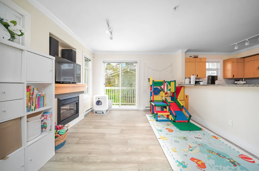 34 7428 SOUTHWYNDE AVENUE, Burnaby BC V3N 0A1, Burnaby BC — Residential for Sale - Photo 2