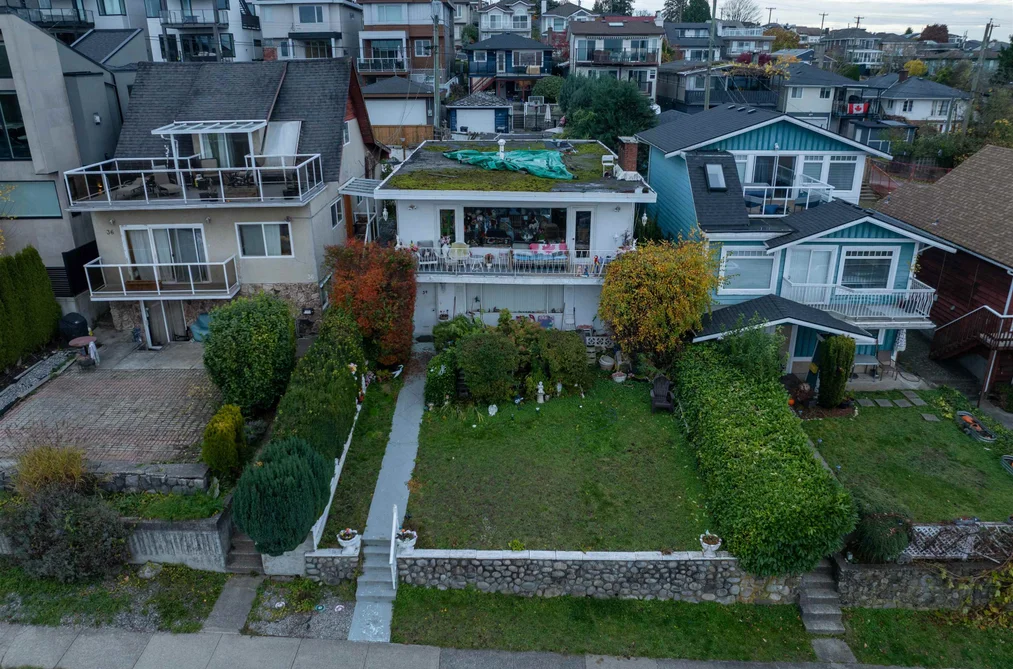 34 N HYTHE AVENUE, Burnaby BC V5B 1G4, Burnaby BC — Residential for Sale - Photo 2
