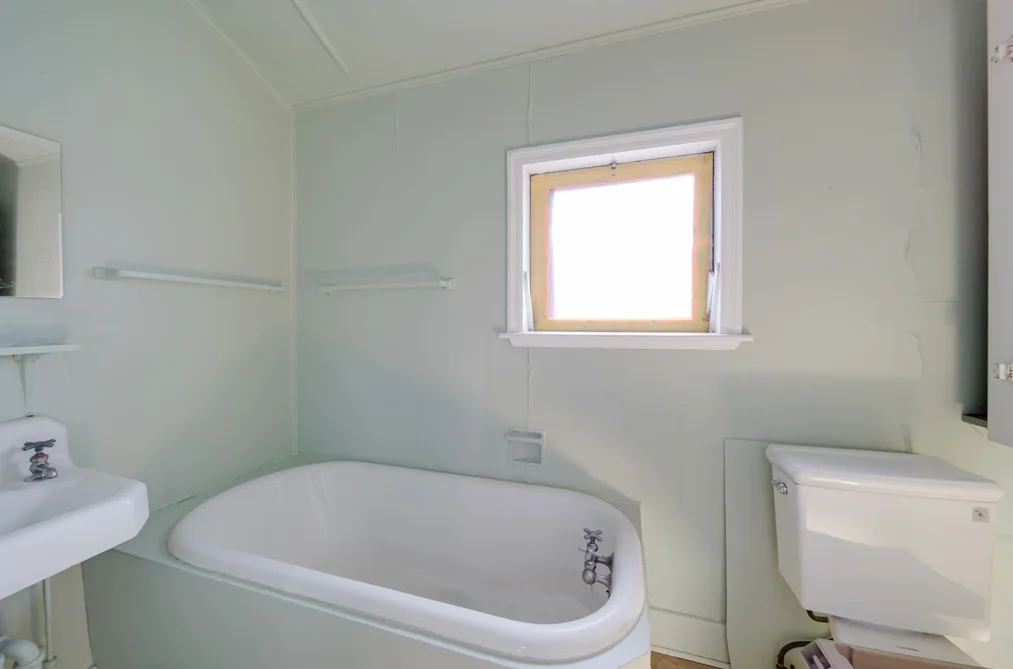 340 ALBERTA STREET STREET, New Westminster BC V3L 3J5, New Westminster BC — Residential for Sale - Photo 3
