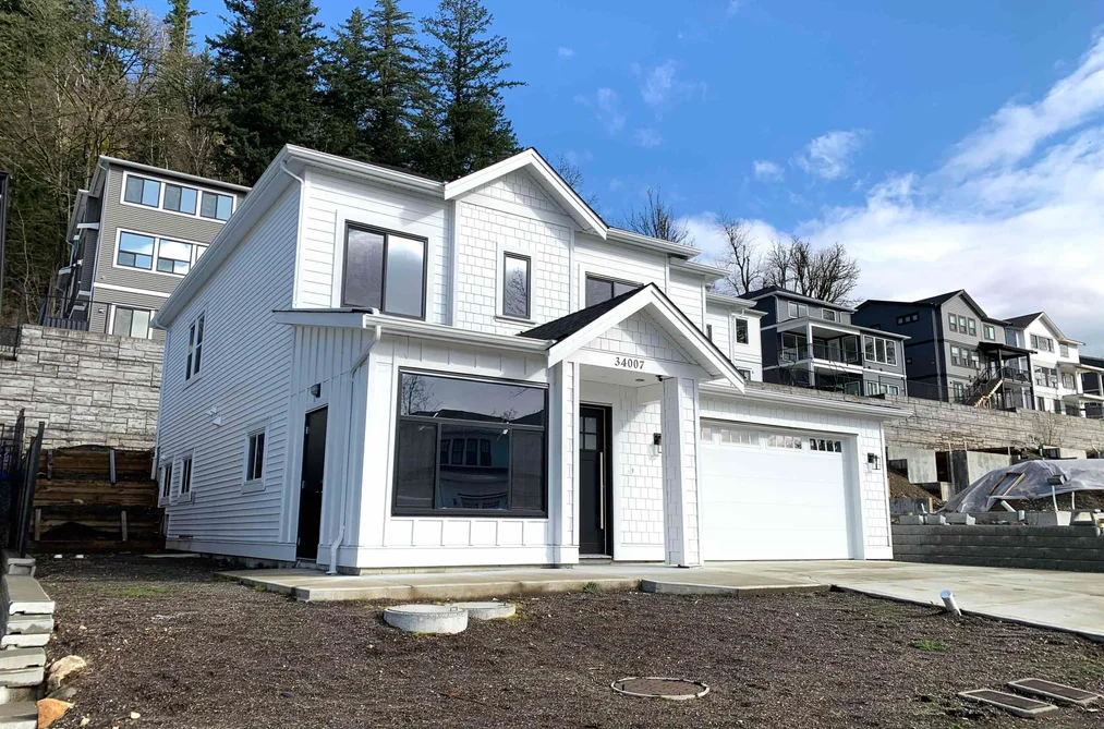 House for sale at 34007 Barker Court Mission British Columbia - MLS: R3097302