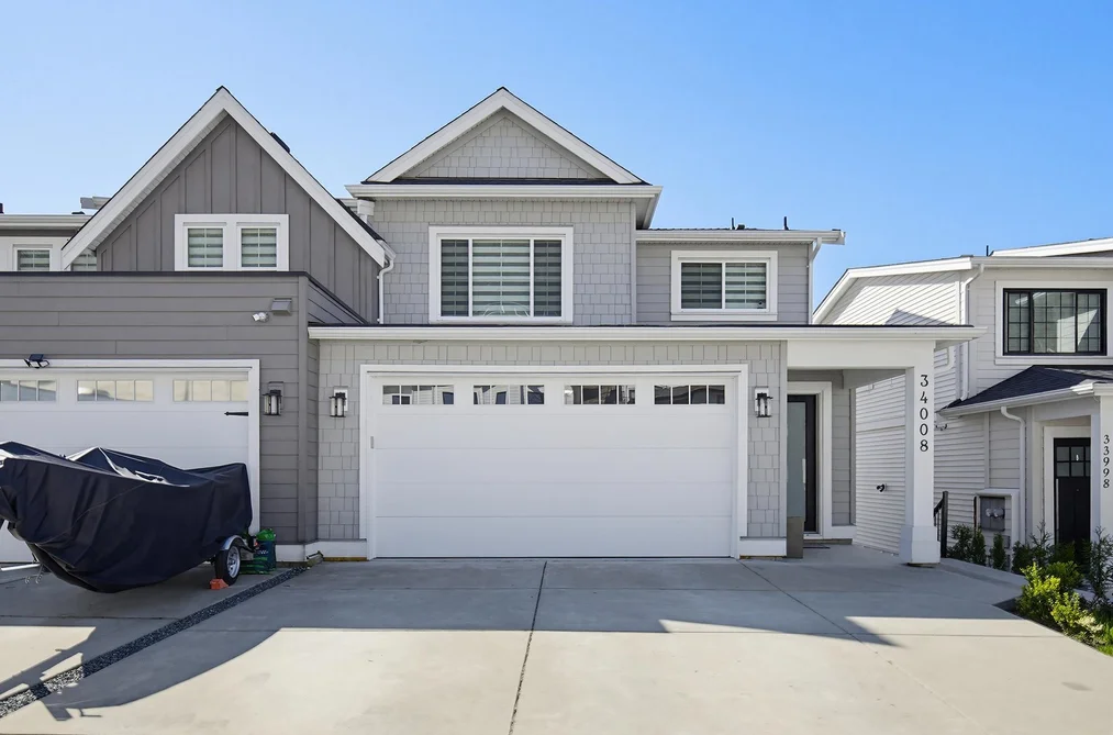 Half Duplex for sale at 34008 Barker Court Mission British Columbia - MLS: R3109387