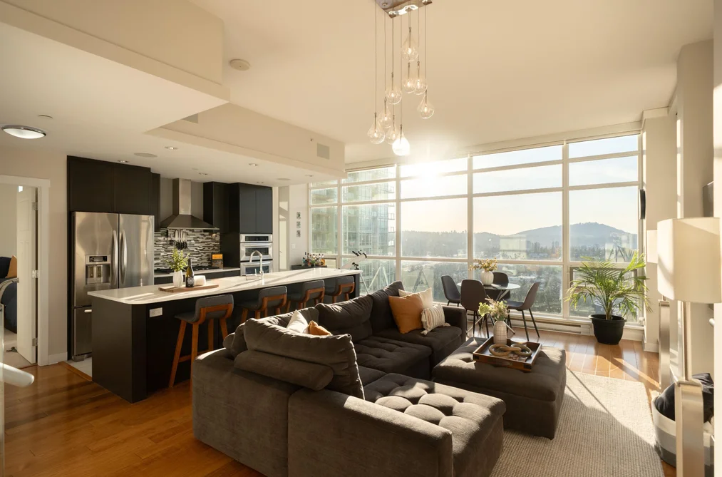 3401 2968 GLEN DRIVE, Coquitlam BC V3B 0C4, Coquitlam BC — Residential for Sale - Photo 4