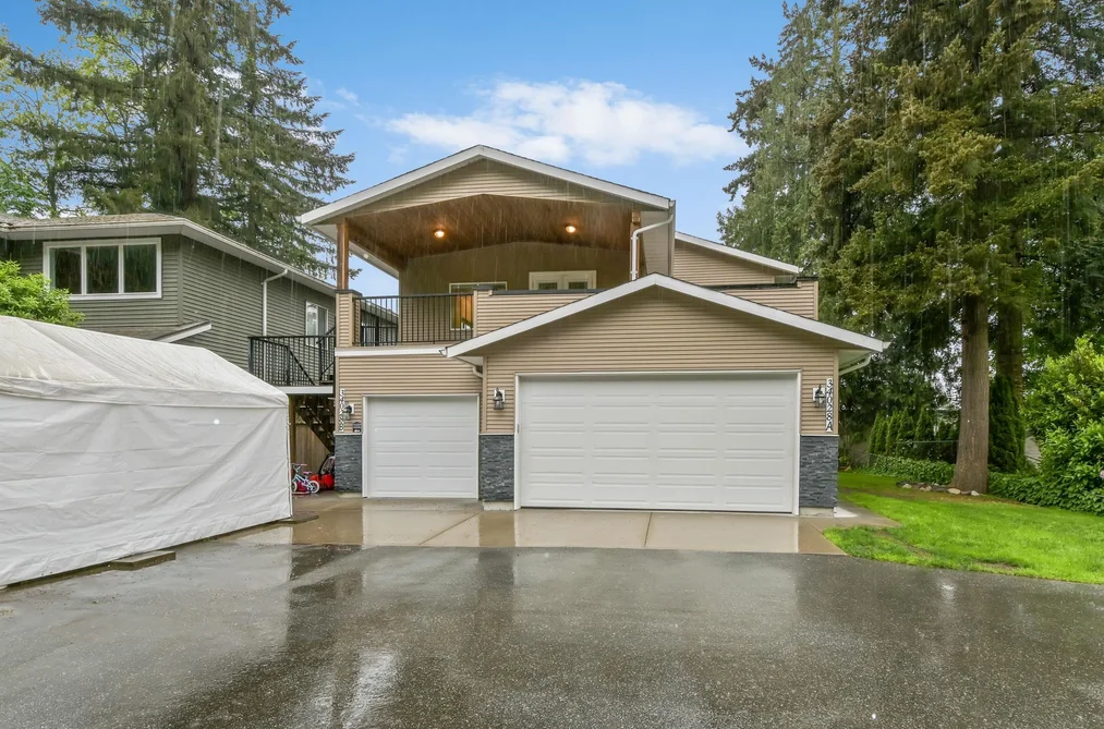 House for sale at 34028 Walnut Avenue Abbotsford British Columbia - MLS: R3126216