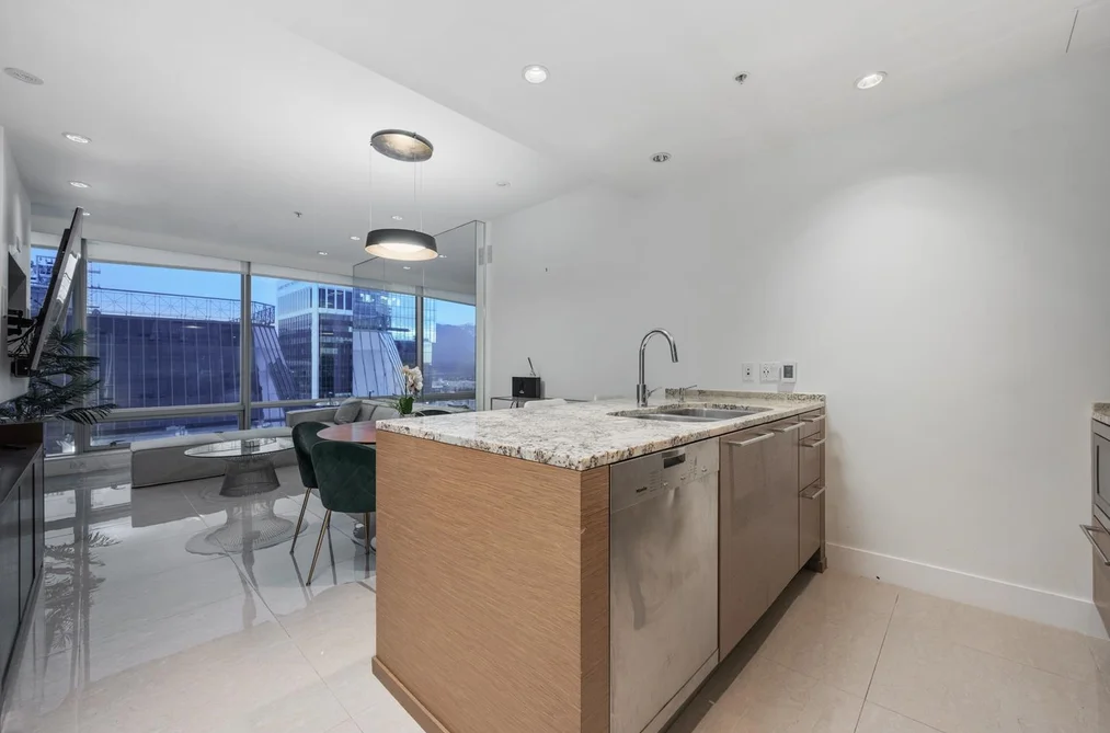 3403 1111 ALBERNI STREET, Vancouver BC V6E 4V2, Vancouver BC — Residential for Sale — Photo 10 of 22